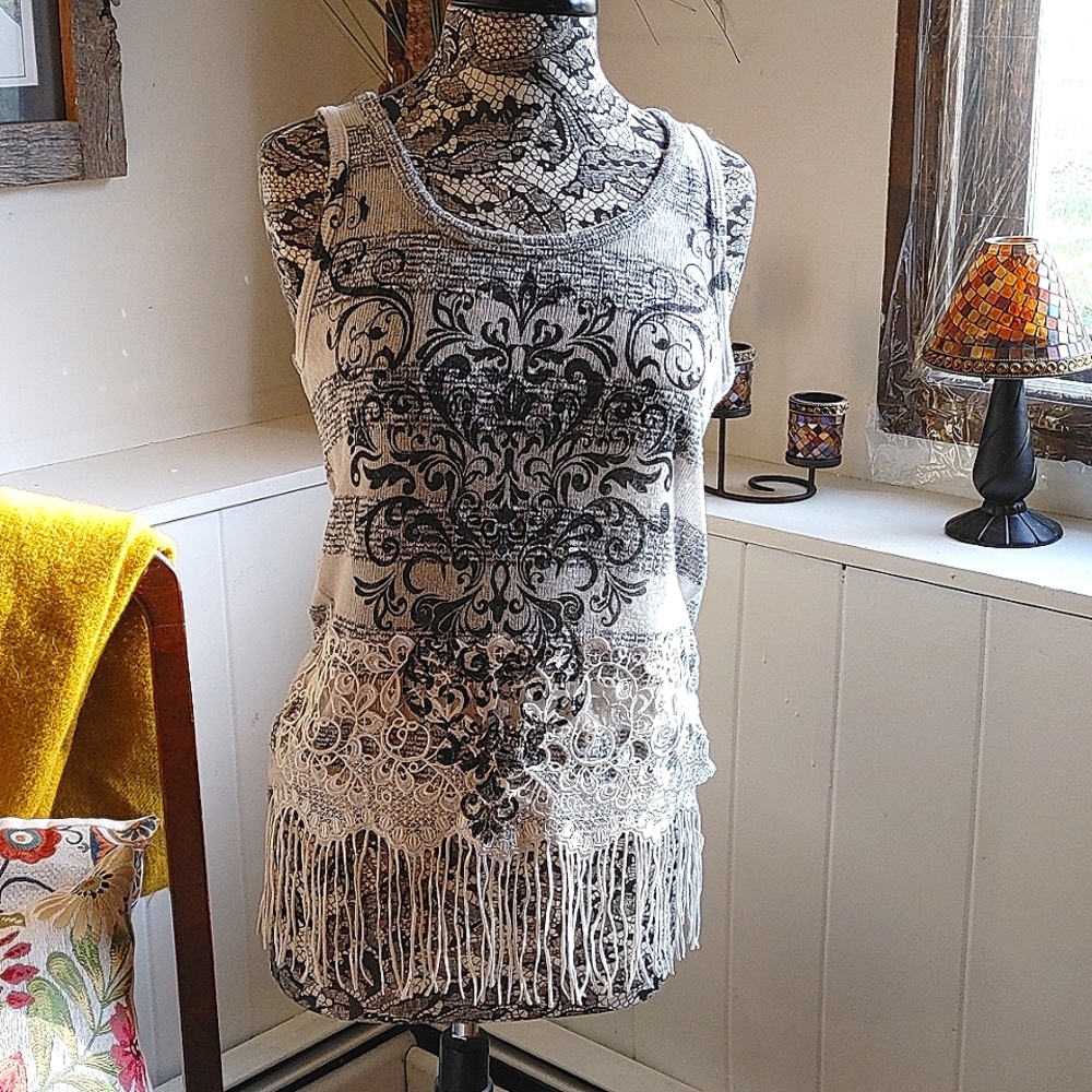 Sleeveless top